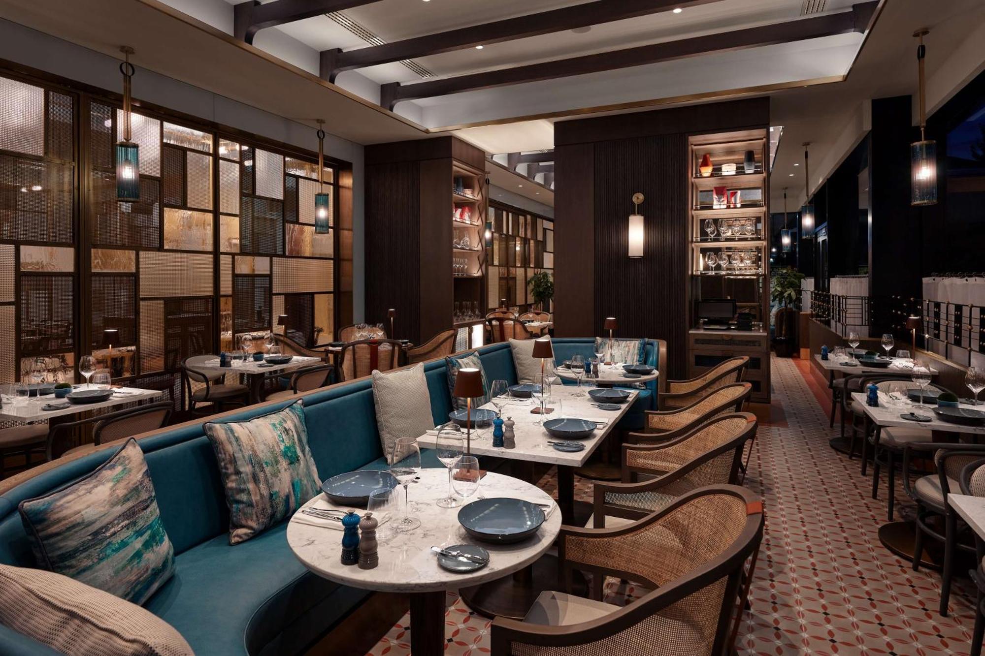 فندق Hilton Vienna Park المظهر الخارجي الصورة The restaurant's interior